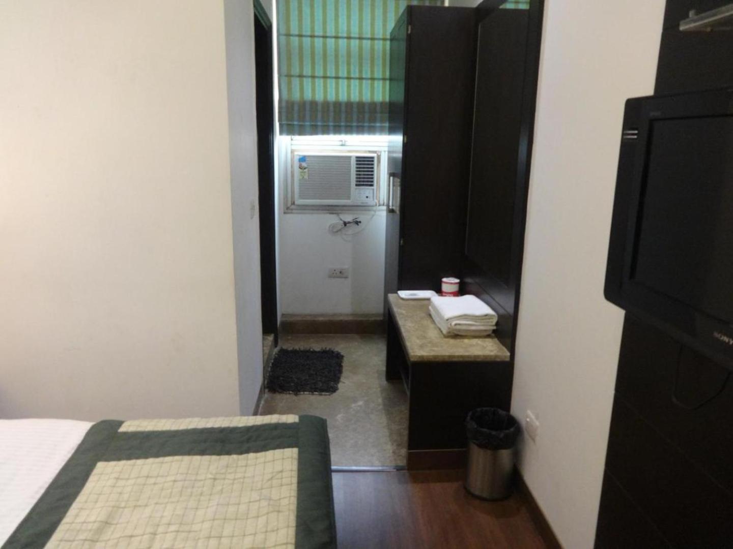 Hotel Chanchal Continental - 02 Mins From New Delhi Railway Station Екстериор снимка