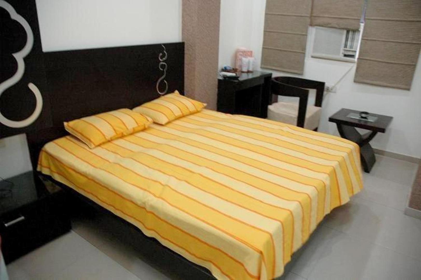 Hotel Chanchal Continental - 02 Mins From New Delhi Railway Station Екстериор снимка