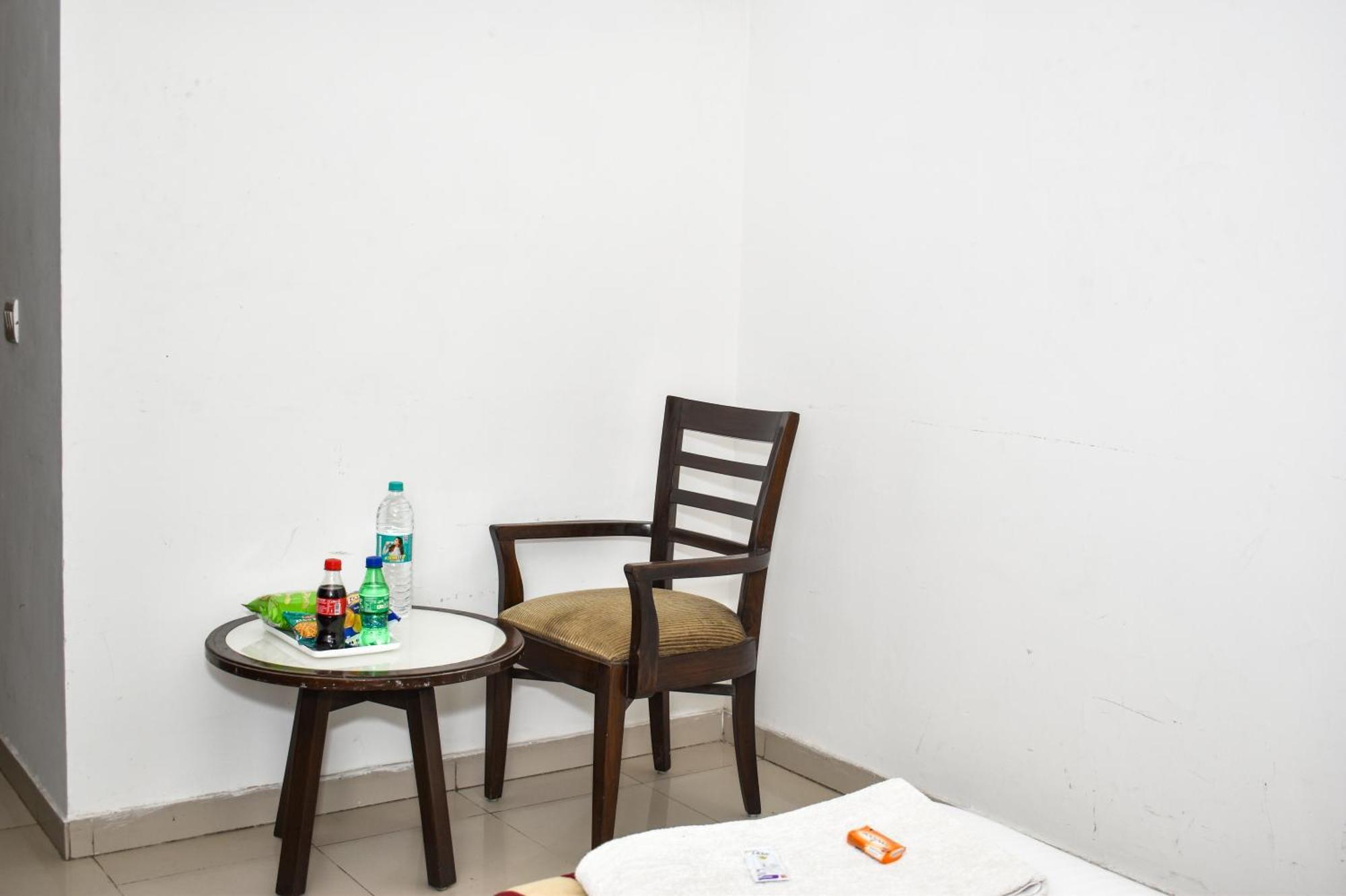 Hotel Chanchal Continental - 02 Mins From New Delhi Railway Station Екстериор снимка
