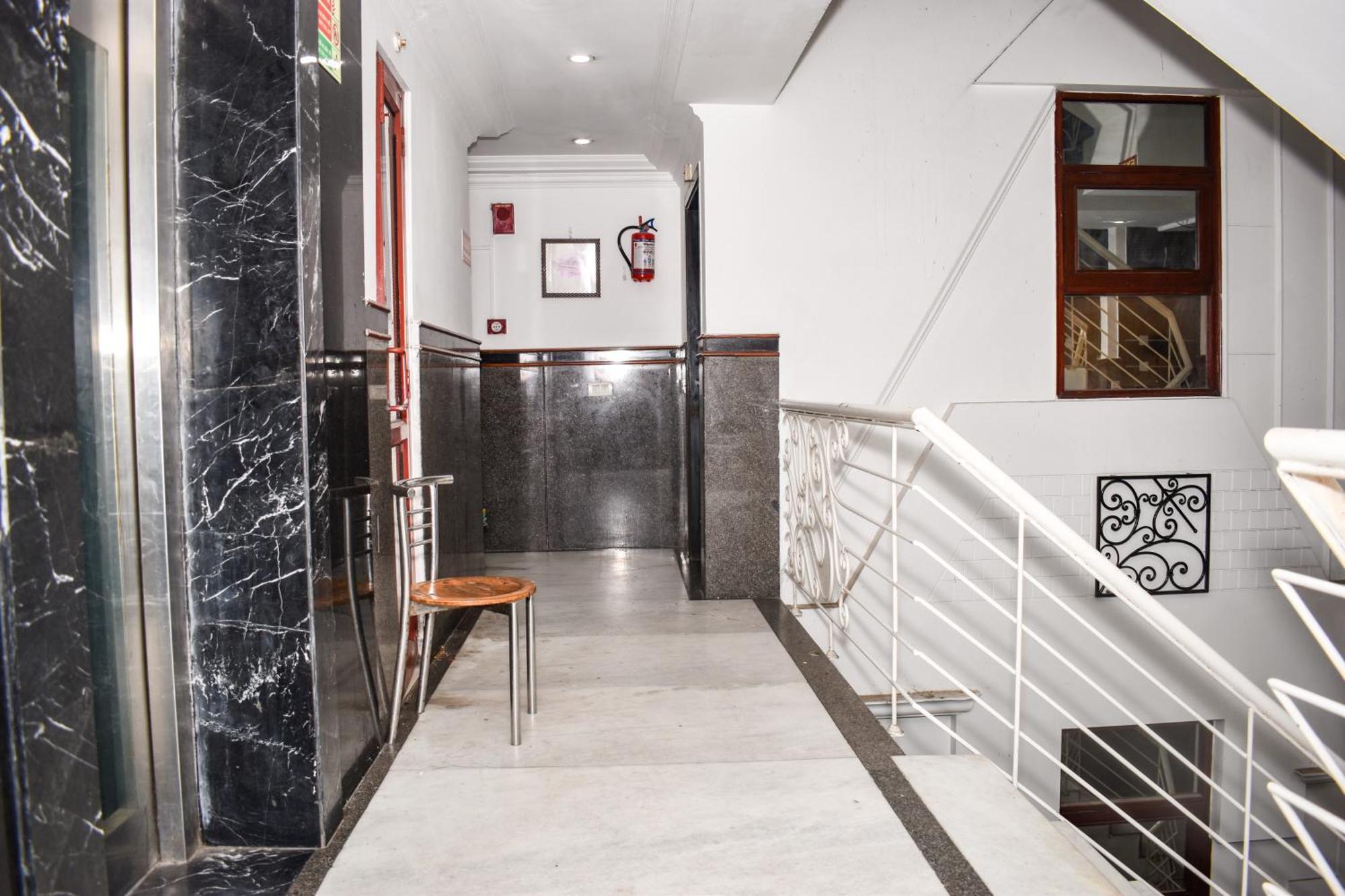 Hotel Chanchal Continental - 02 Mins From New Delhi Railway Station Екстериор снимка