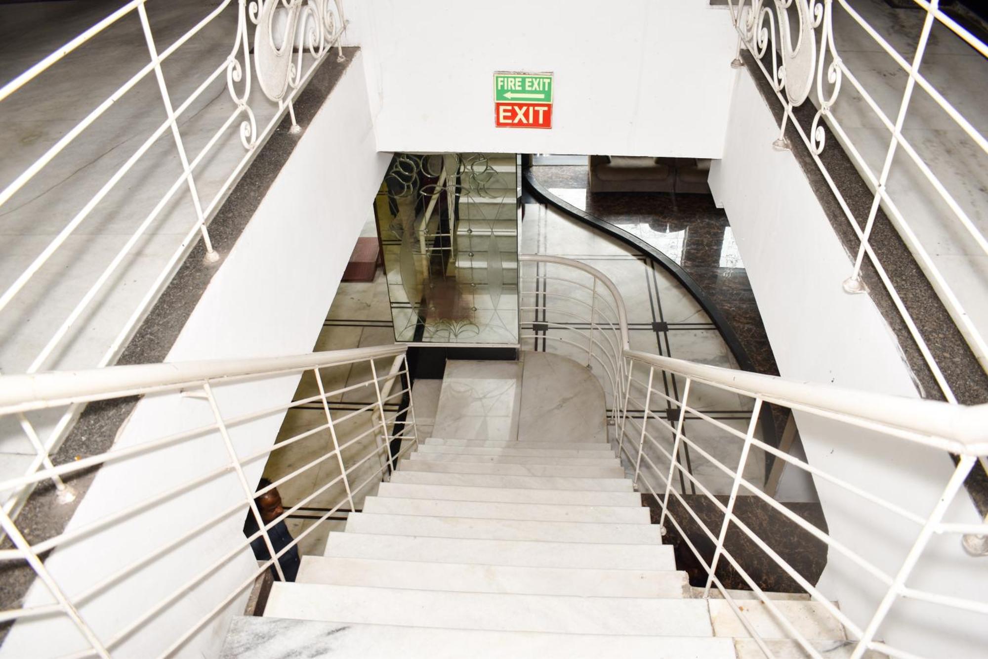Hotel Chanchal Continental - 02 Mins From New Delhi Railway Station Екстериор снимка