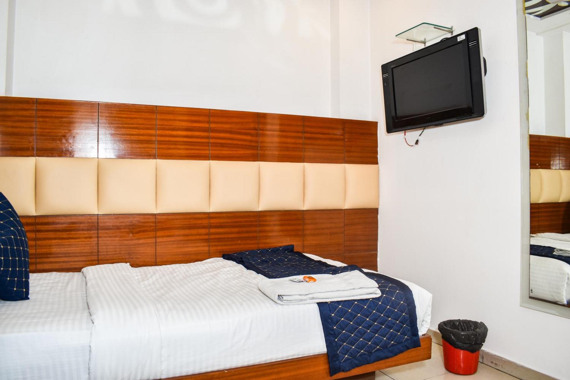 Hotel Chanchal Continental - 02 Mins From New Delhi Railway Station Екстериор снимка