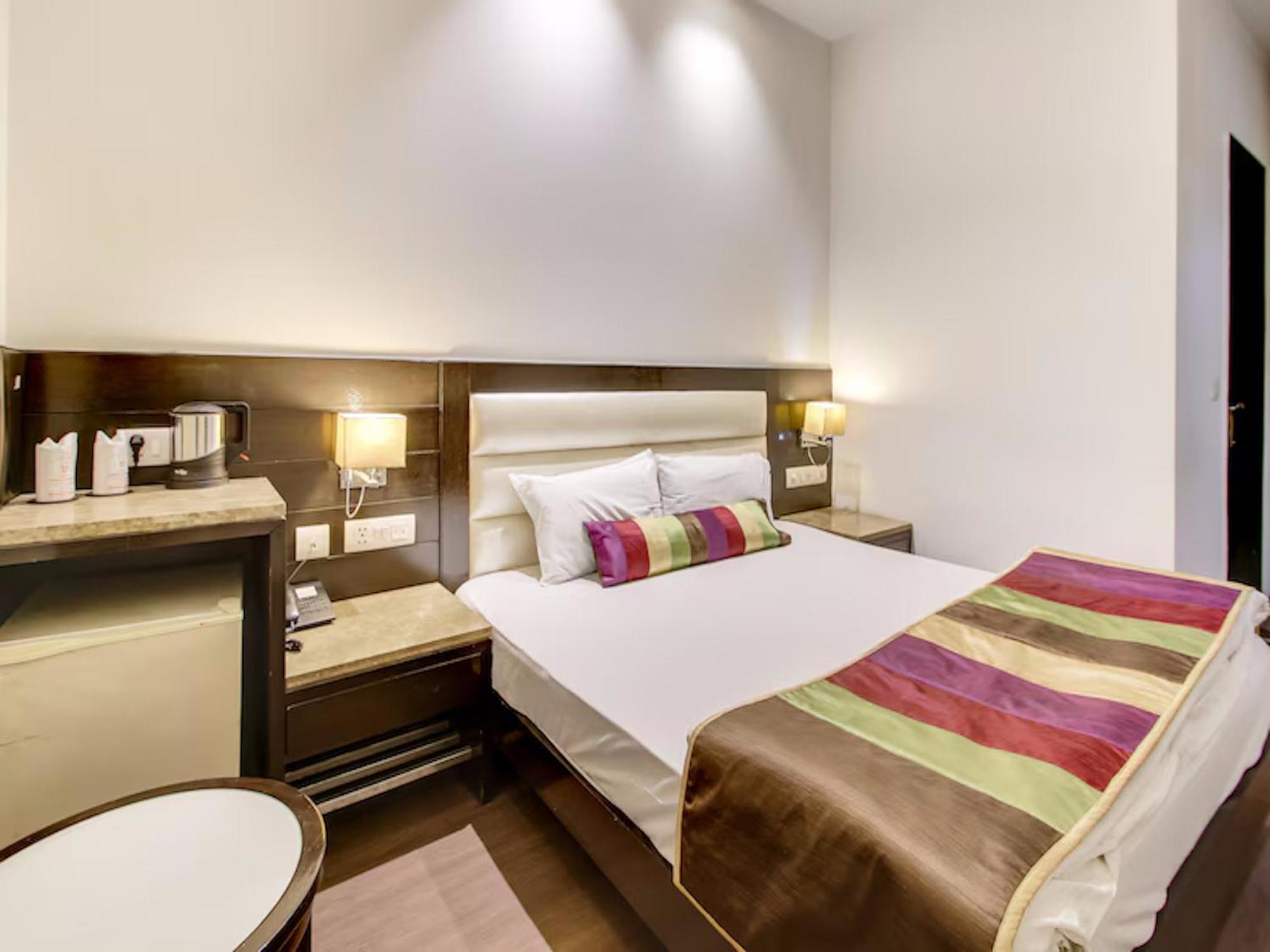 Hotel Chanchal Continental - 02 Mins From New Delhi Railway Station Екстериор снимка