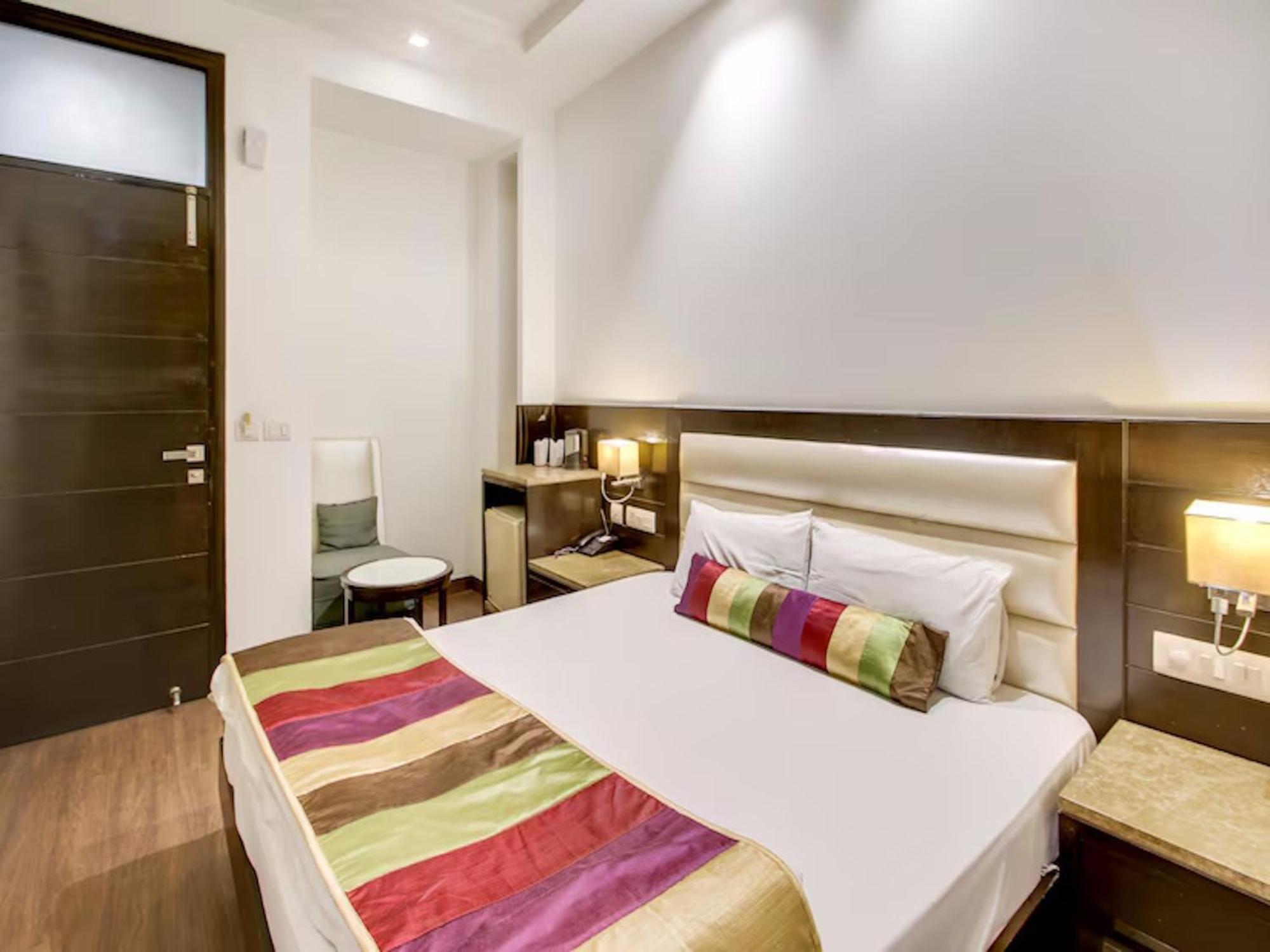 Hotel Chanchal Continental - 02 Mins From New Delhi Railway Station Екстериор снимка